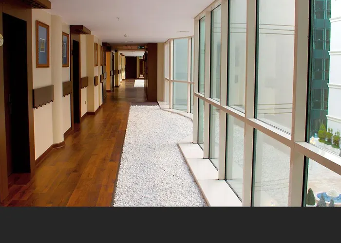 Ottoman By Linton 2*