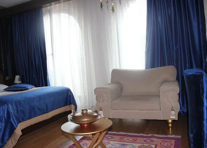 Ottoman By Linton 2*