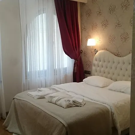Отель Ottoman By Linton 2*